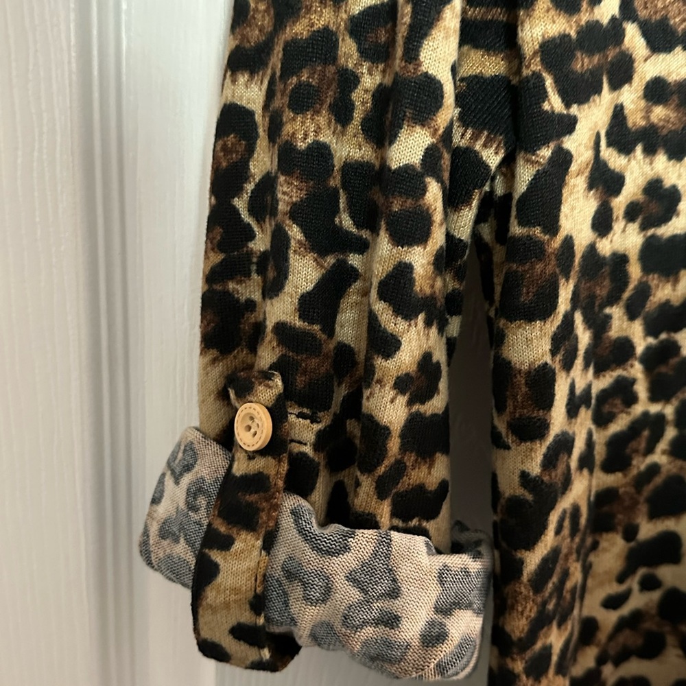 Leopard Print Pullover Sweater - Picture 5 of 9